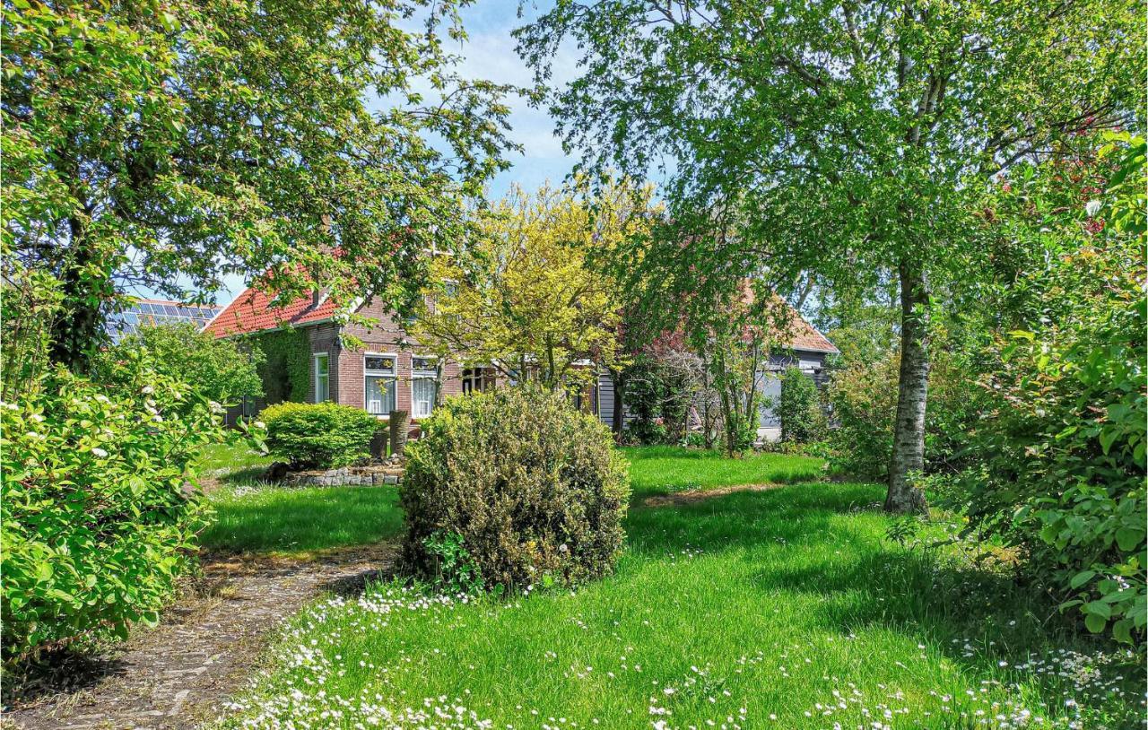 Gorgeous Home In Scharendijke With Kitchen Exterior photo